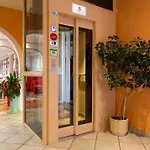 Hotel Le Divona Au Coeur De Divonne-les-Bains