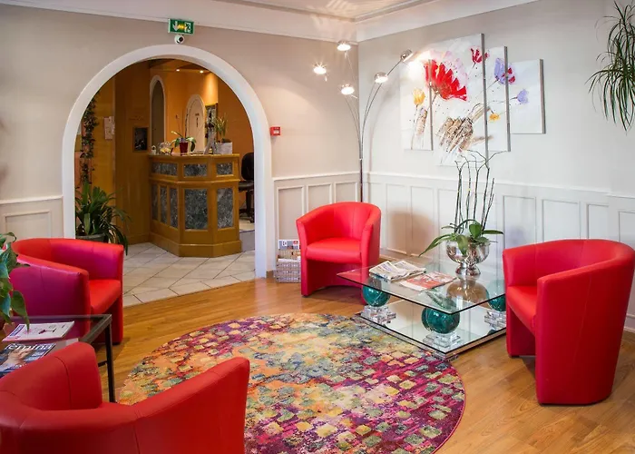 Hotel Le Divona Au Coeur De 3*