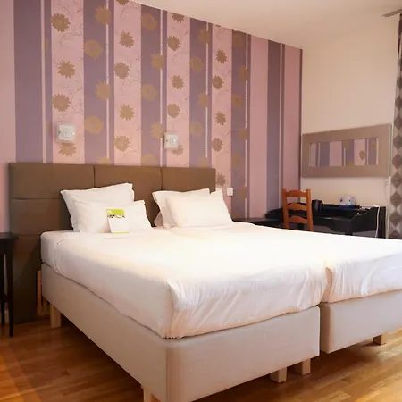 Hotel Le Divona au coeur de Divonne 3*