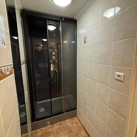 Le Divona Hotel