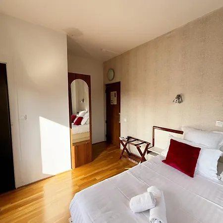 Le Divona Hotel 3*