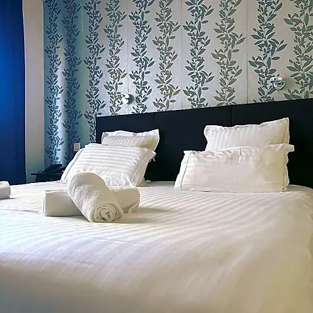 Hotel Le Divona Au Coeur De 3*