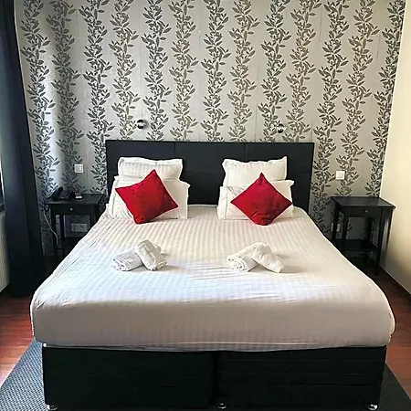 Hotel Le Divona Au Coeur De Divonne-les-Bains