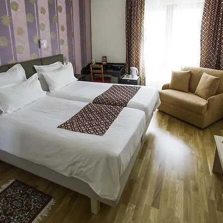 Hotell Le Divona 