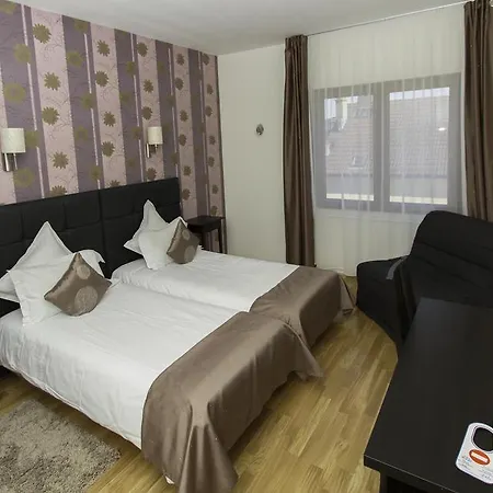 Hotel Le Divona au coeur de Divonne Divonne-les-Bains