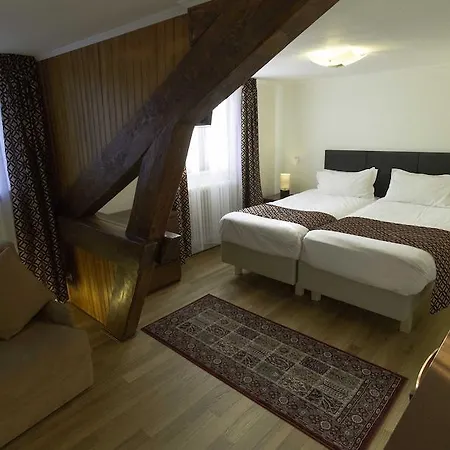 Le Divona Hotel