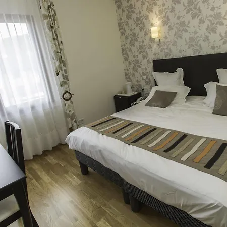 Hotel Le Divona Au Coeur De 3*