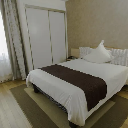 Hotell Le Divona 